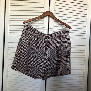 Fall ready: Classic houndstooth wool shorts
